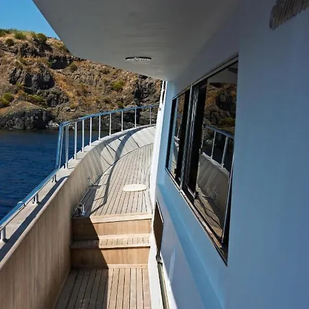 Yacht Shalimar Iv Bateau-hôtel *