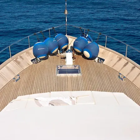 Yacht Shalimar Iv * Canneto (Lipari)