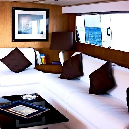 Yacht Shalimar Iv *
