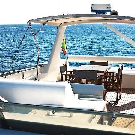 Yacht Shalimar Iv